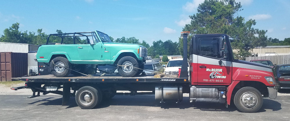 classic vehicle towing safely in WIlmington, NC 28405